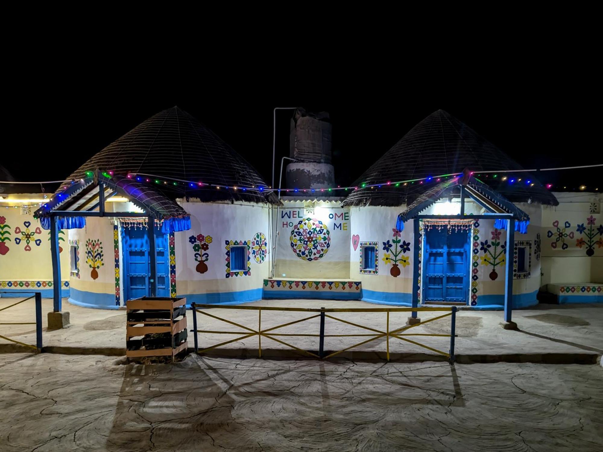 White Land Villagestay Dhordo Exteriér fotografie