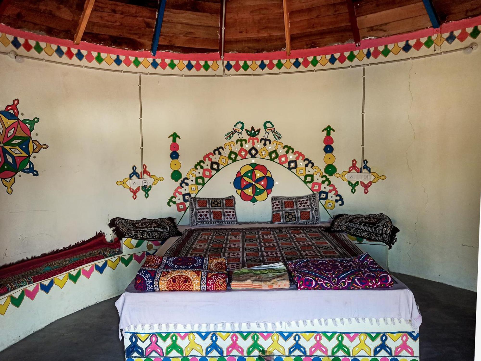 White Land Villagestay Dhordo Exteriér fotografie